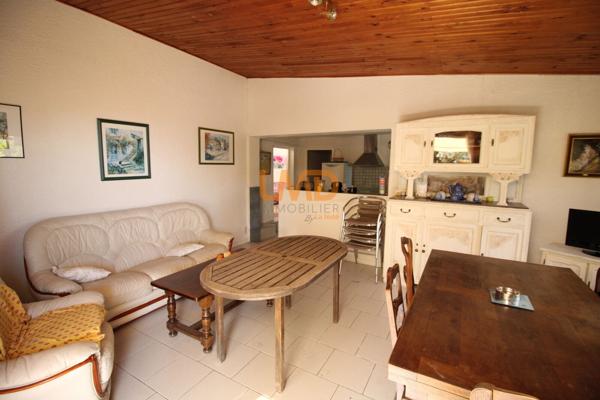 Grande maison avec 2 gîtes indépendants – Piscine