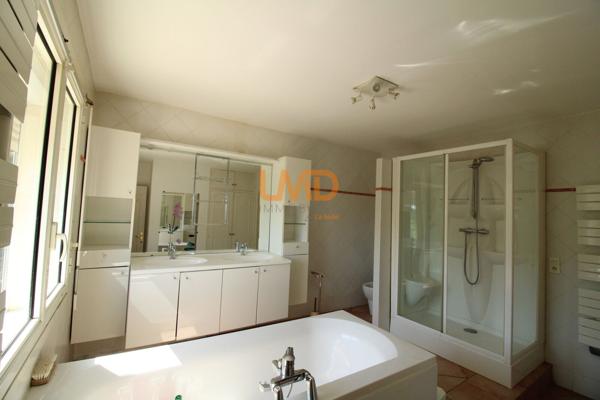 Grande maison avec 2 gîtes indépendants – Piscine
