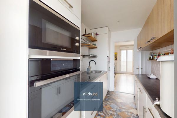 APPARTEMENT AVEC BALCON - PORTE ROYALE