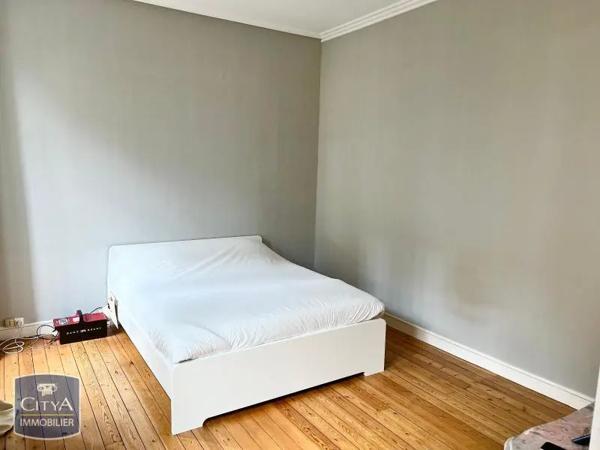 Appartement à louer 3 pièces 76.81m² Laval (53000)