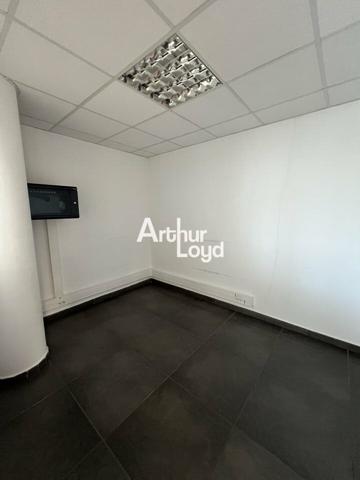 Bureaux à louer 95 m² - ZI LA PALUD - Fréjus