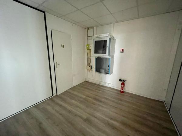 Bureaux à louer à LE MESNIL ESNARD 76240