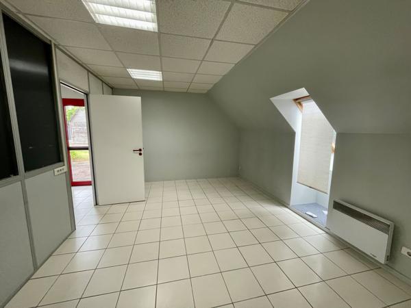Bureaux à louer à LE MESNIL ESNARD 76240