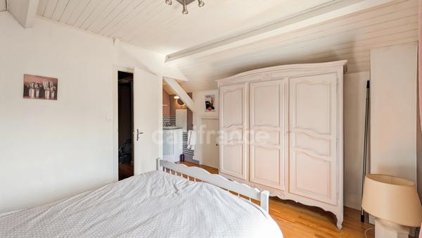 Chalon-Sur-Saône (71) Maison à vendre de 149,60 m² 6 pièces terrain de 568 m² panneaux Photovoltaïques-climatisation