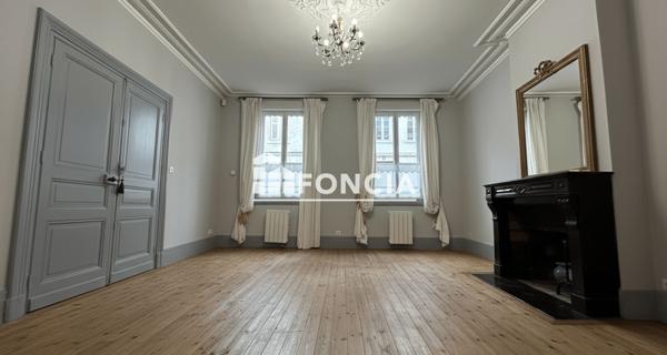À vendre Maison 4 pièces 195 m² - Rochefort 17300