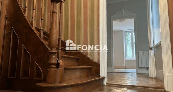 À vendre Maison 4 pièces 195 m² - Rochefort 17300