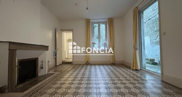À vendre Maison 4 pièces 195 m² - Rochefort 17300