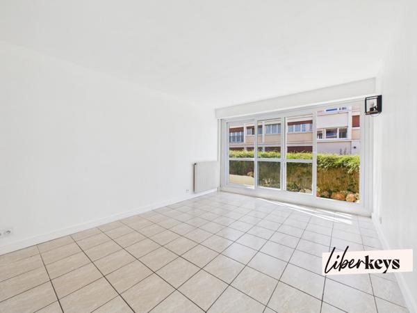CHAMBOURCY – 3 PIÈCES 64 M² TRAVERSANT – JARDINET – CAVE 