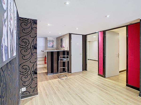 Local commercial Cholet 9 pièce(s) 150 m2