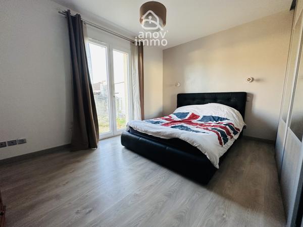 Maison
                                                                                                                                                                                                                                                                                                                        5 pièce(s)                                                                                                                                                                                                          3 chambre(s)                                                                                                                                                                                                          121.75  m²