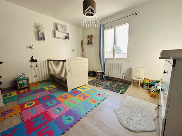 Maison
                                                                                                                                                                                                                                                                                                                        5 pièce(s)                                                                                                                                                                                                          3 chambre(s)                                                                                                                                                                                                          121.75  m²