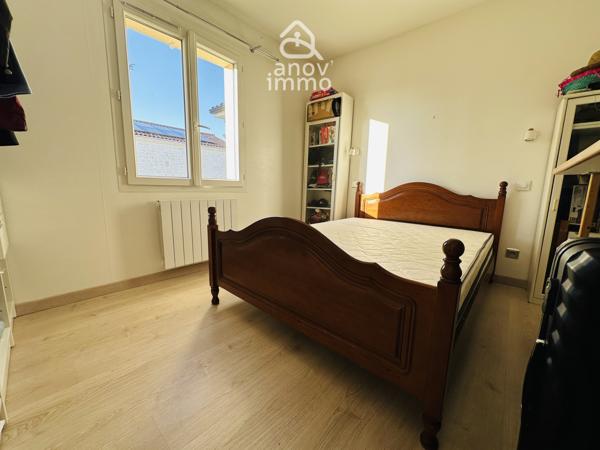 Maison
                                                                                                                                                                                                                                                                                                                        5 pièce(s)                                                                                                                                                                                                          3 chambre(s)                                                                                                                                                                                                          121.75  m²