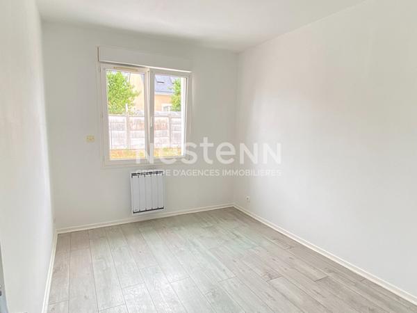 Maison individuelle à vendre à Écommoy 2 chambres terrain 440 m² Rénovée Garage