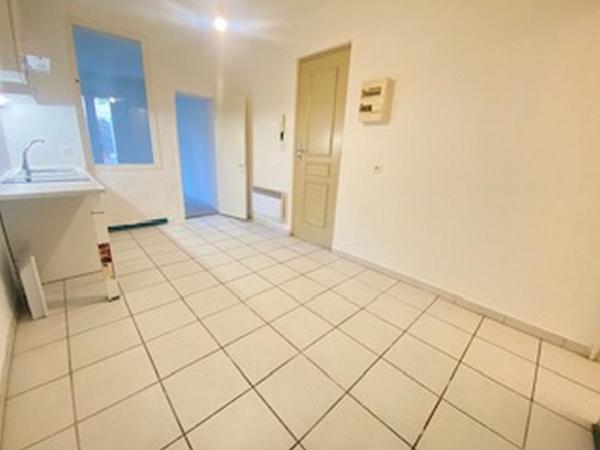 Narbonne, Appartement 2 pièces avec extérieur