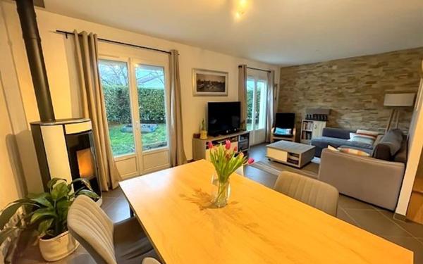 Maison à vendre    5 pièces • 86 m2 Menucourt