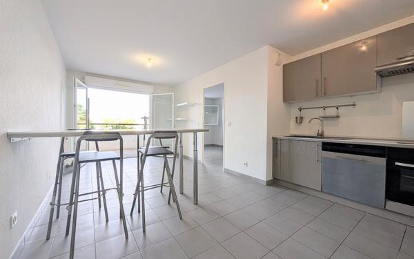 Appartement à vendre    2 pièces •  Miramas