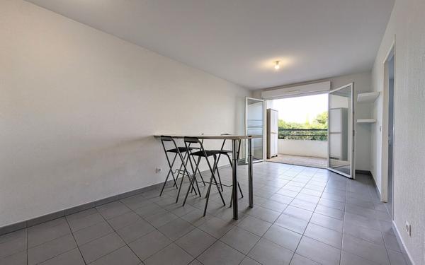 Appartement à vendre    2 pièces •  Miramas