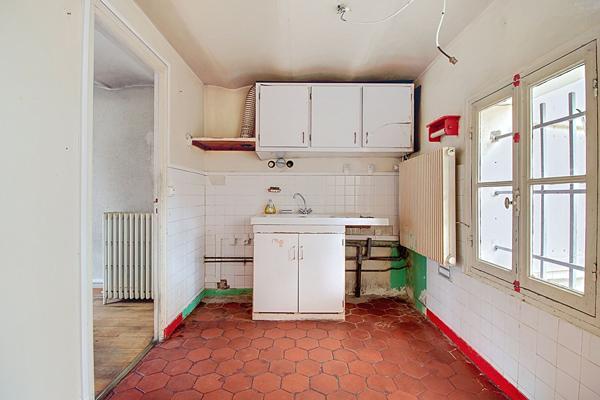 MAISON ** A RENOVER ** NANTERRE VIEUX-PONT 2 CHAMBRES JARDIN ANNEXES