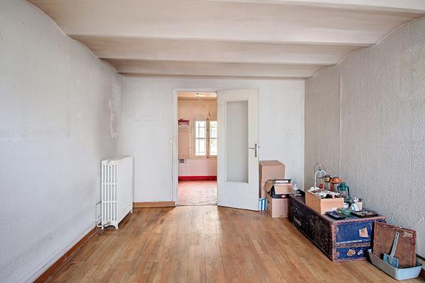 MAISON ** A RENOVER ** NANTERRE VIEUX-PONT 2 CHAMBRES JARDIN ANNEXES