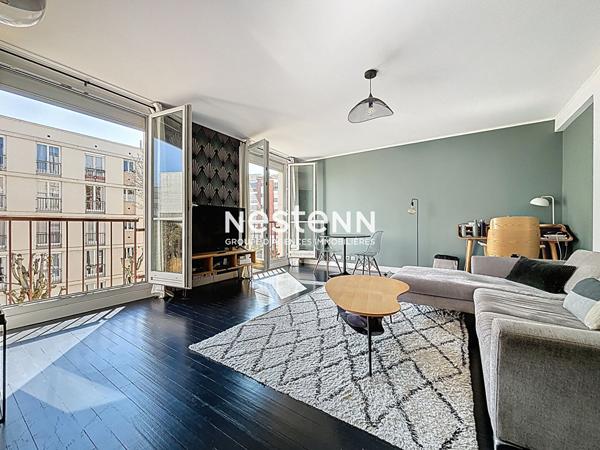 ISSY LES MOULINEAUX - CENTRE VILLE - Appartement 2 pièces de 47,38 m² en étage élevé avec ascenseur en très bon état général