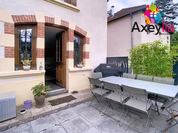 Perreux (42120) A VENDRE- PERREUX - APPARTEMENT EN TRIPLEX AVEC TERRASSES ET GARAGE