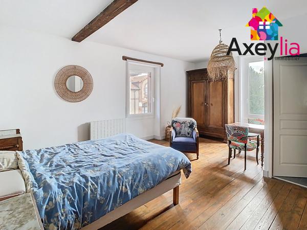 Perreux (42120) A VENDRE- PERREUX - APPARTEMENT EN TRIPLEX AVEC TERRASSES ET GARAGE