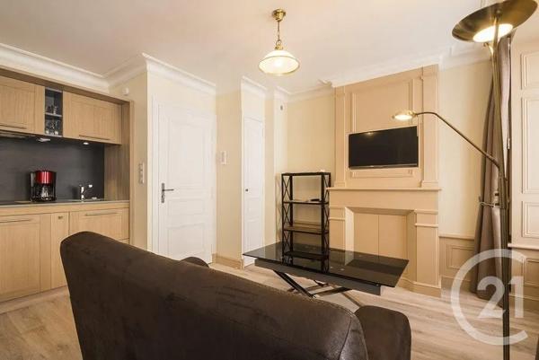 Appartement F1 à vendre  1 pièce - 26,39 m 2   GRANVILLE  - 50