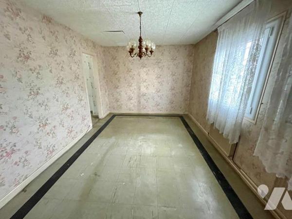 MAISON A VENDRE A RETHEL, AXE REIMS/CHARLEVILLE-MEZIERES, gare (à 1h15 de Paris gare de l'Est e...