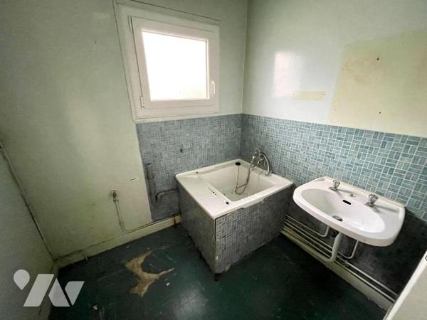 MAISON A VENDRE A RETHEL, AXE REIMS/CHARLEVILLE-MEZIERES, gare (à 1h15 de Paris gare de l'Est e...