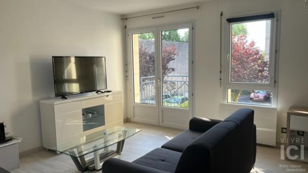 T1 bis meublé de standing avec balcon - Nantes Clemenceau - 33M²