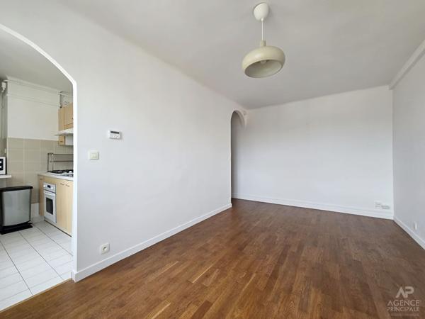Appartement Rueil Malmaison 2 pièce(s) 40 m2 Loyer 975 €/mois charges comprises **  - Référence  19991