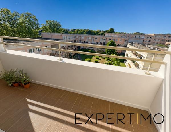 DUPLEX - DERNIER ETAGE - PROXIMITE GARE ET CENTRE-VILLE - FORET