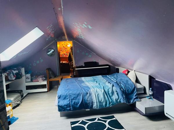 Maison  200 m2 à 5 min de Chérisy, Garage 80m2, dépendance, véranda