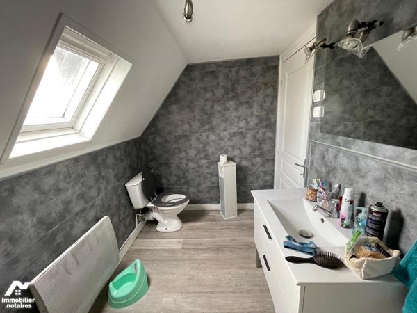 YVETOT 5mn EXCELLENTE VISIBILITE immeuble commerce/habitation, parking, terrasse,