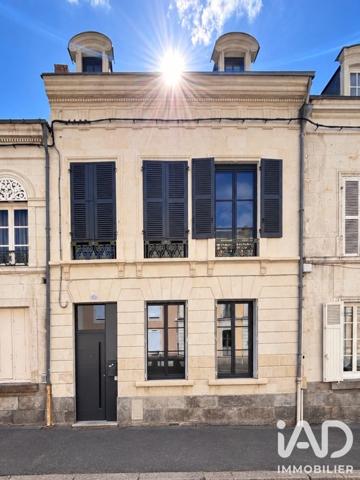 Maison à vendre 7 pièces 204,6 m² La Flèche