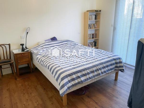 Propriété de plain-pied proche centre et plages