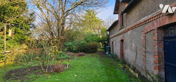 Maison de Maître avec neuf chambres et située au cœur du bourg de Nort-sur-Erdre
