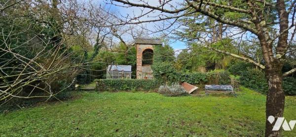 Maison de Maître avec neuf chambres et située au cœur du bourg de Nort-sur-Erdre