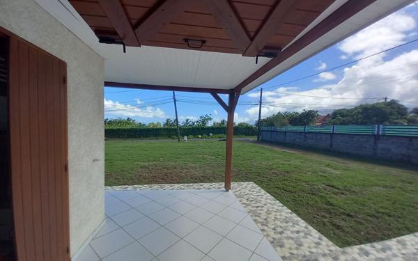 Maison à louer    4 pièces • 75 m2 Capesterre-Belle-Eau