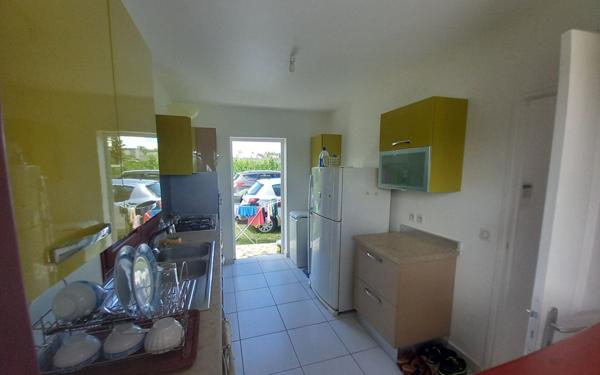 Maison à louer    4 pièces • 75 m2 Capesterre-Belle-Eau