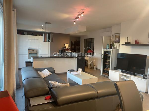 Francheville Appartement 3 pièce(s) 85 m2 , Francheville