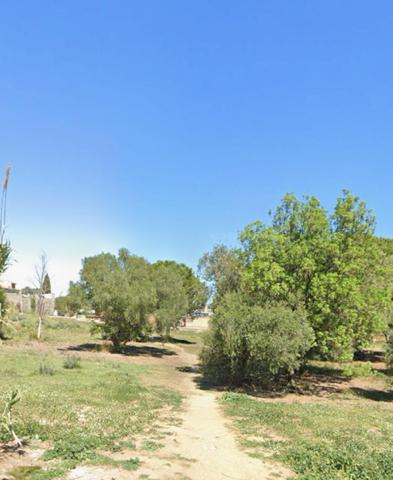 PORTE D'ESPAGNE T2 Rez de Jardin  (jardin, terrasse et place de parking)