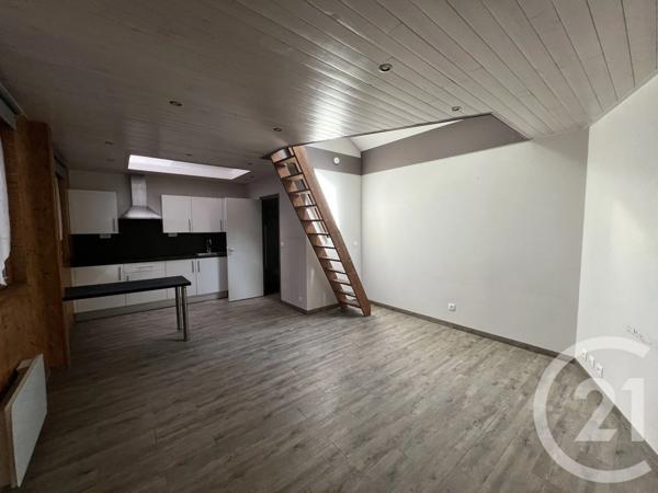 Immeuble à vendre  250 m 2   HELLEMMES LILLE  - 59