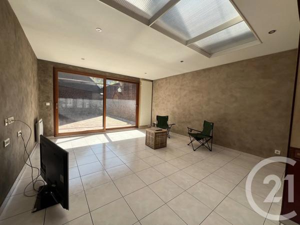 Immeuble à vendre  250 m 2   HELLEMMES LILLE  - 59