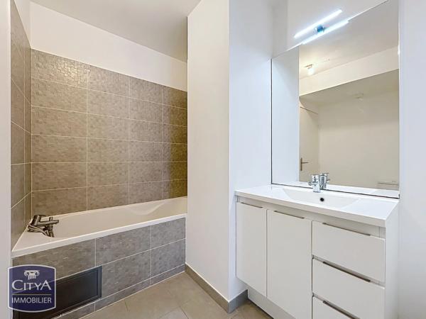 Appartement à vendre 2 pièces 41.52m² Fréjus (83600)