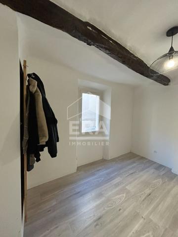 A VENDRE 83170 TOURVES MAISON DE VILLAGE T3/4 DE 130 M2 CAVE