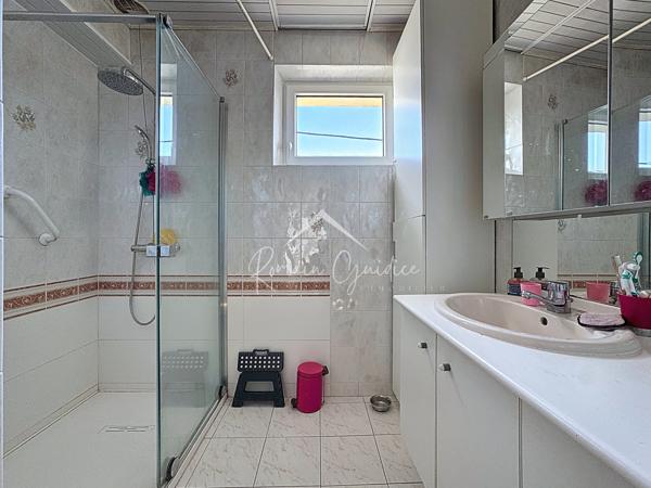 Millau (12100) MAISON TYPE 5 DE 128 M2 SUR SON TERRAIN DE 720 M2