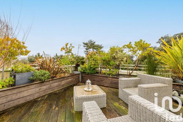 Appartement 4 pièces de 149 m² à La Rochelle (17000)