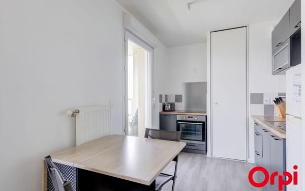 Appartement à vendre    3 pièces • 60,63 m2 Vaulx-en-Velin