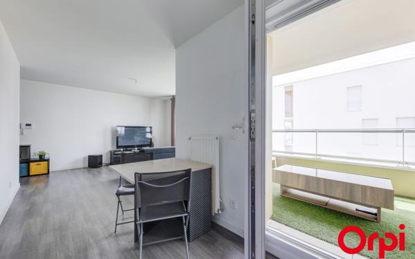 Appartement à vendre    3 pièces • 60,63 m2 Vaulx-en-Velin